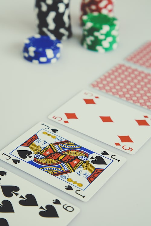 Texas Holdem 101: How to Play and What to Expect in the Game